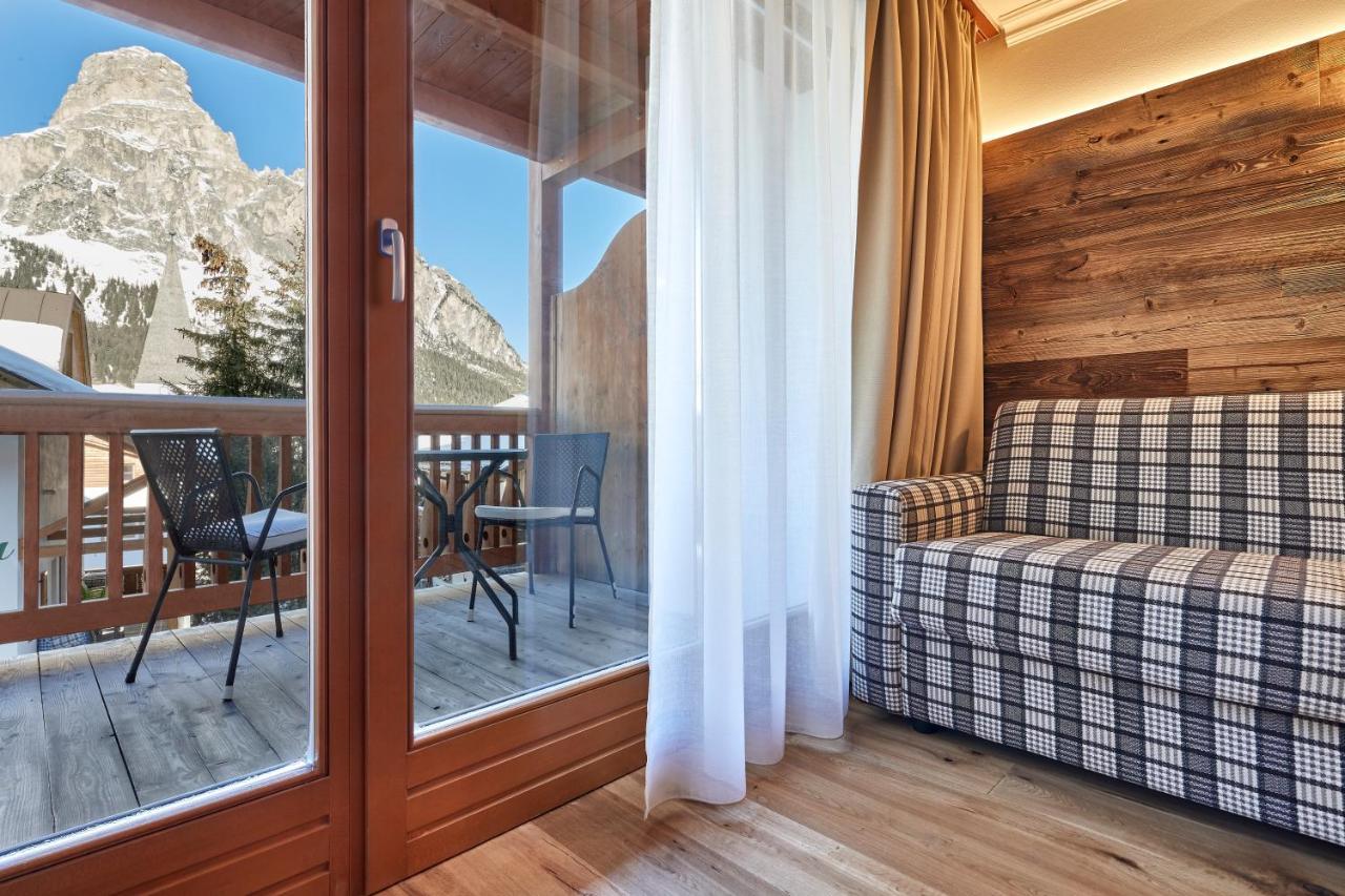 Hotel Marmolada Корвара ин Бадия Екстериор снимка
