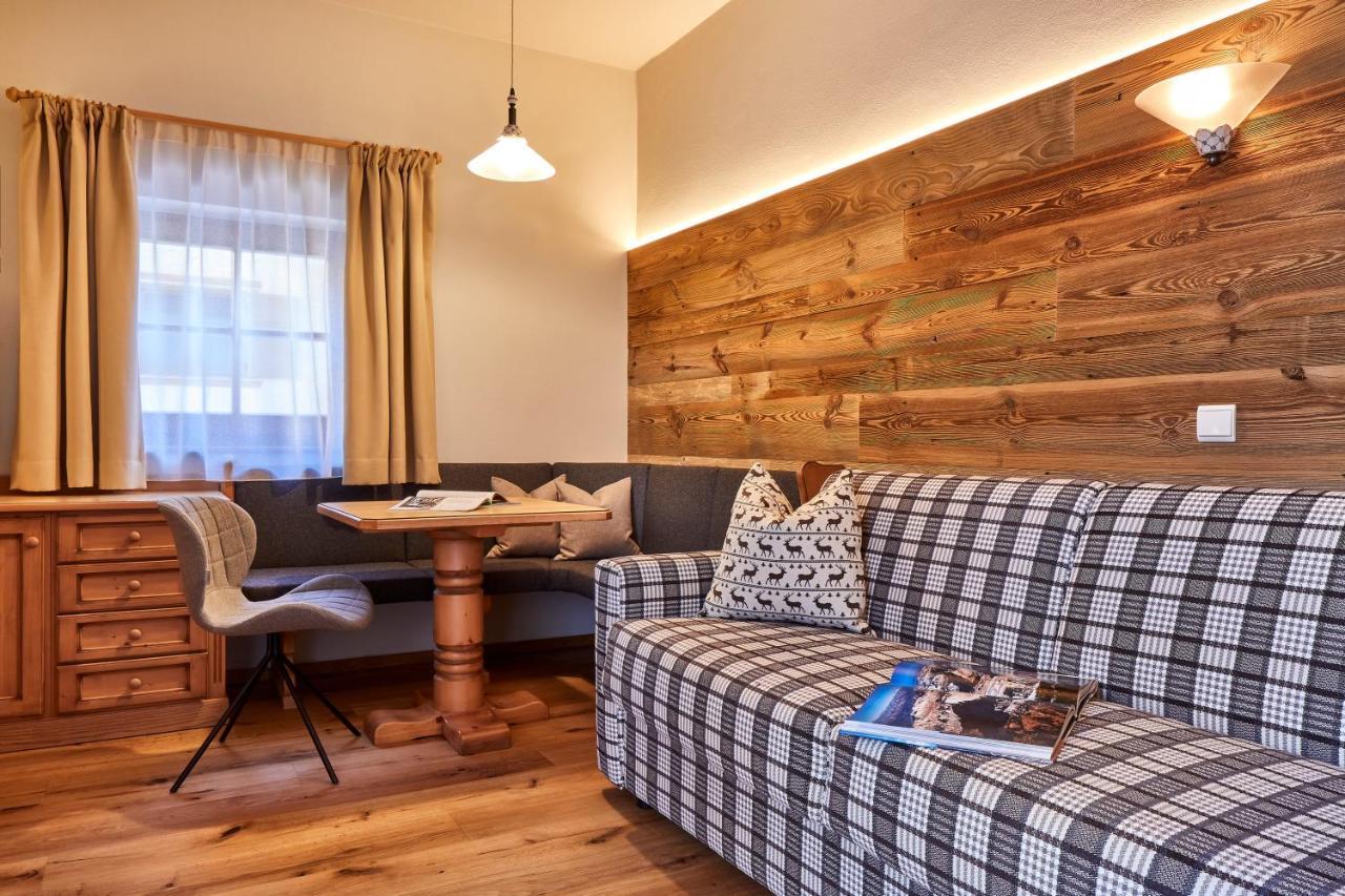 Hotel Marmolada Корвара ин Бадия Екстериор снимка