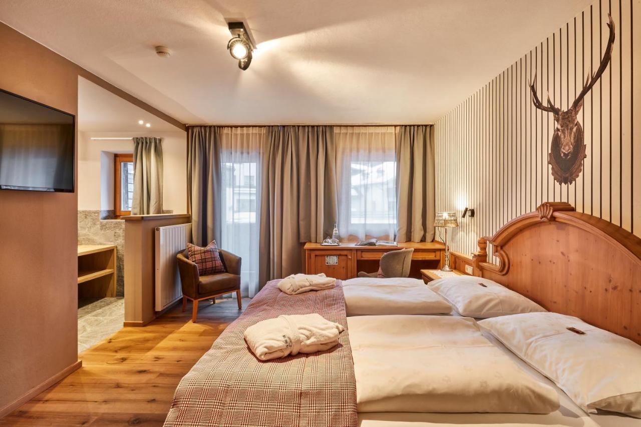 Hotel Marmolada Корвара ин Бадия Екстериор снимка