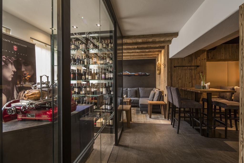 Hotel Marmolada Корвара ин Бадия Екстериор снимка