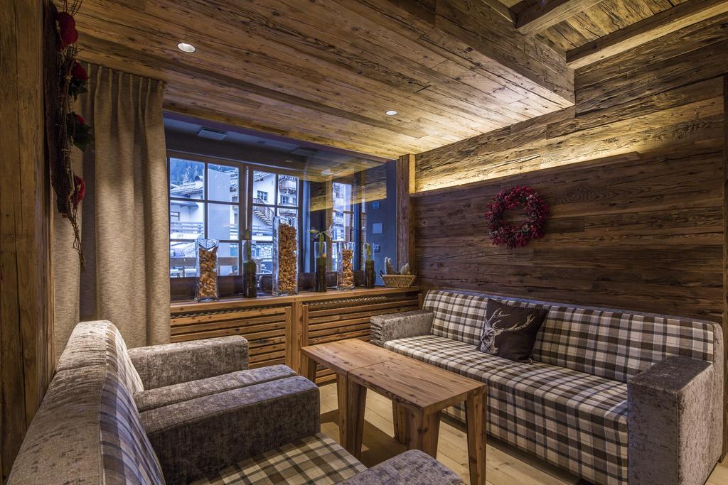 Hotel Marmolada Корвара ин Бадия Екстериор снимка