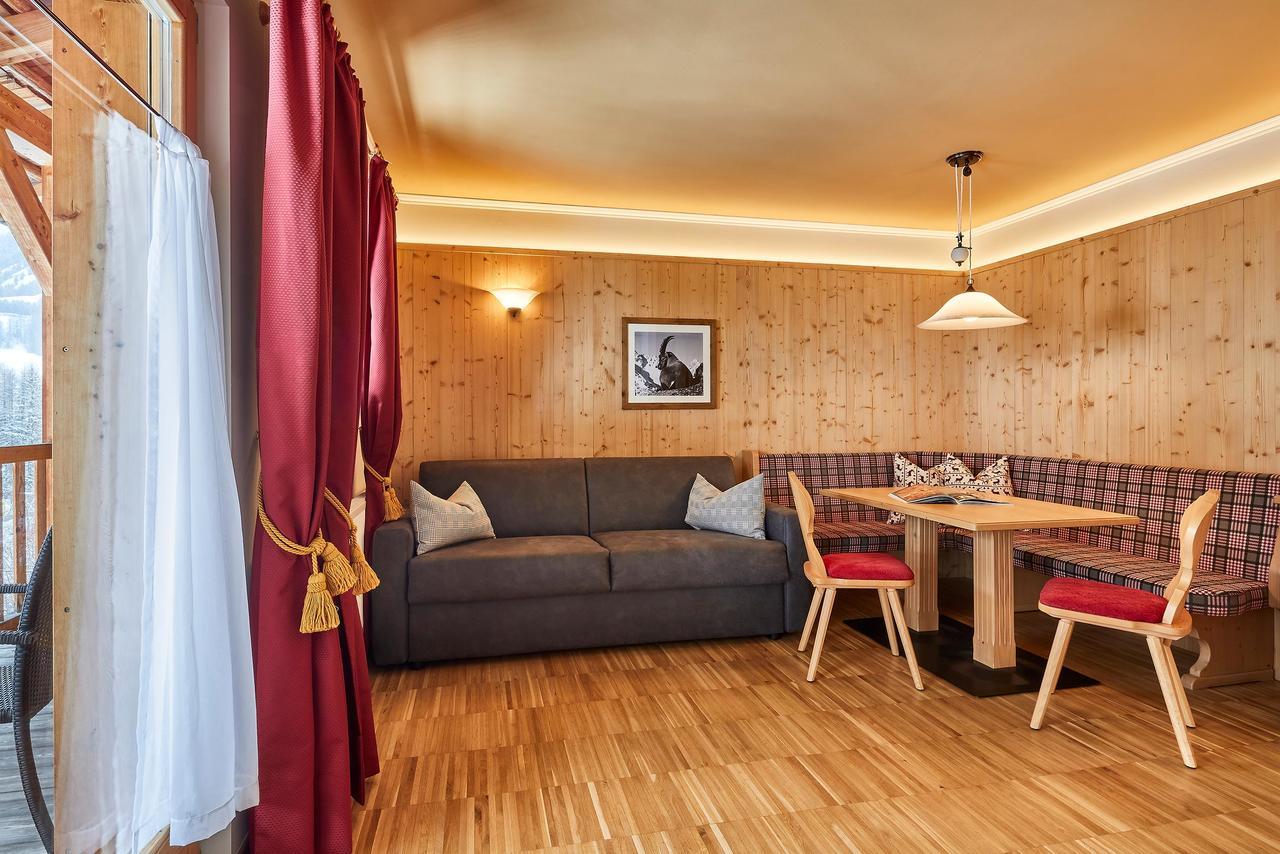 Hotel Marmolada Корвара ин Бадия Екстериор снимка