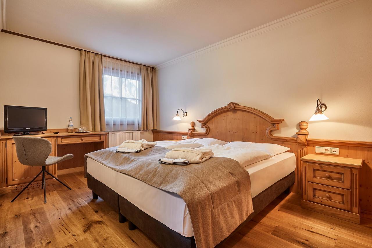 Hotel Marmolada Корвара ин Бадия Екстериор снимка